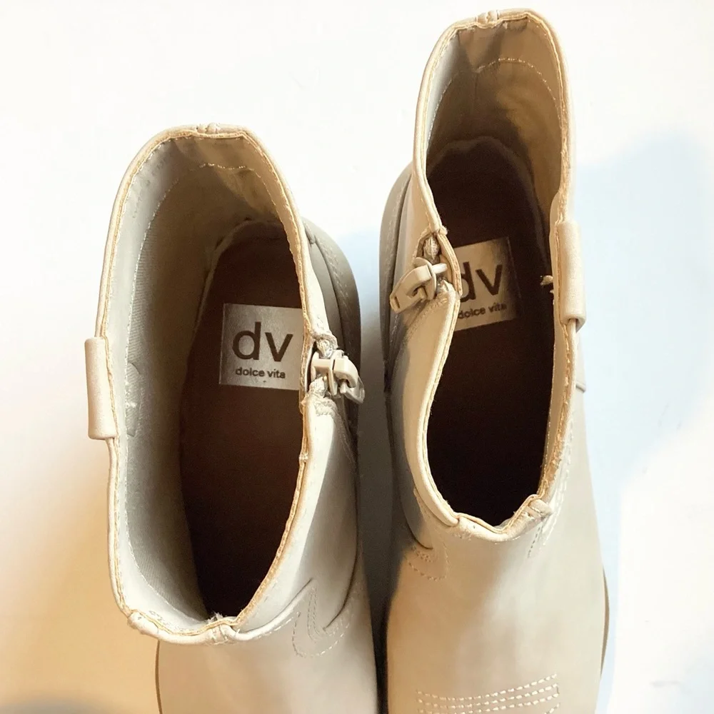 NWOT DV by Dolce Vita Pueblo Short Western Boots - Sand - 9 - Picture 8 of 10